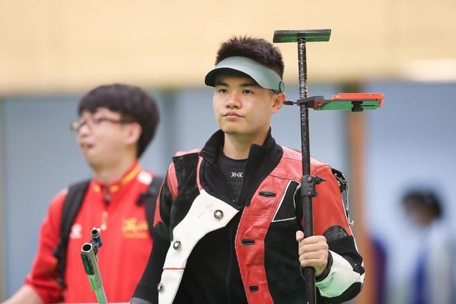 火箭速度！选手夺得男子射击项目冠军